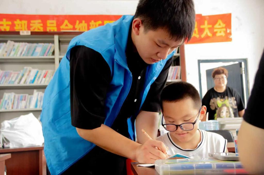 聚焦生态环境保护开展实地调查