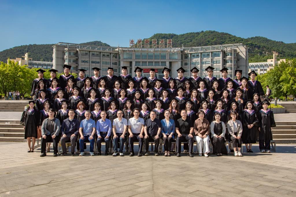 正式和这个世界交手