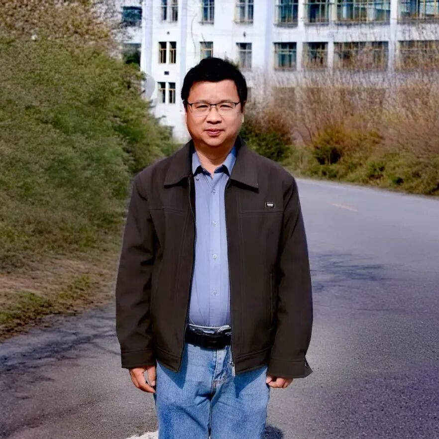 大力营造尊师重道的浓厚氛围