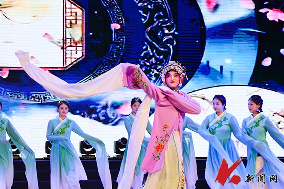 整场演出精彩纷呈