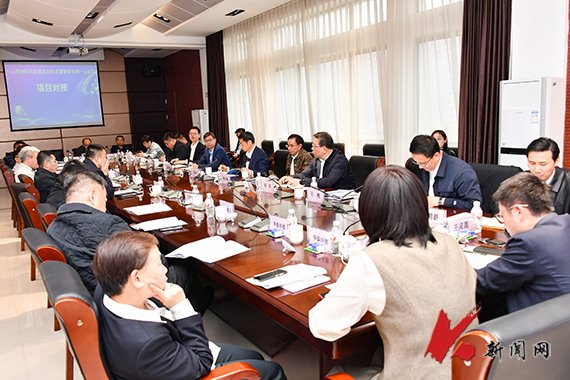 仪式由鞍山市副市长王植主持