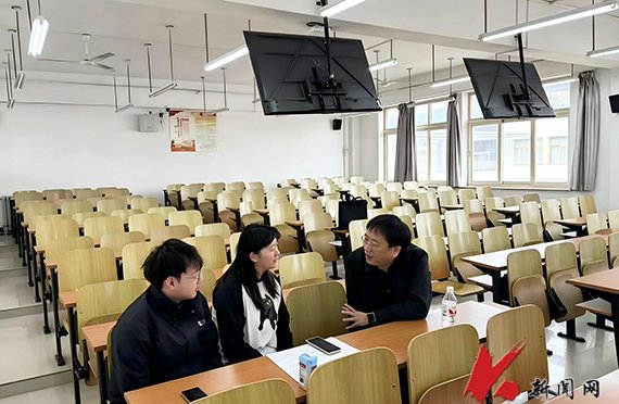 校领导班子成员继续以“四不两直”方式