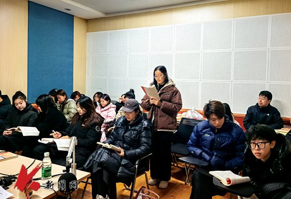 推门随机听课的方式