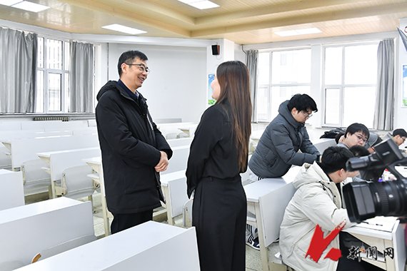 伟德bv国际体育新人权益胡军